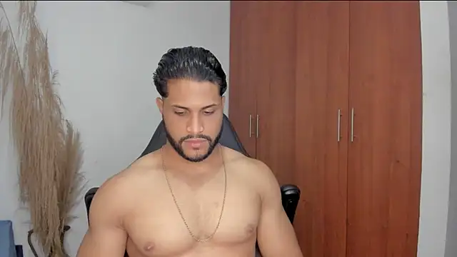 Snapshot of Pier_Simons chatting on April 3, 2026, 6:42 am Pier Simons online show from April 3, 2026, 6:42 am