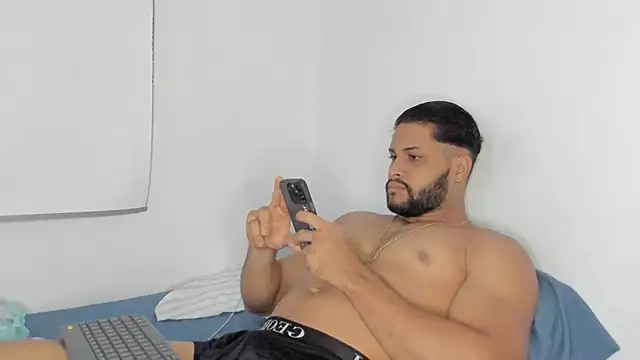 Snapshot of Pier_Simons chatting on March 7, 2026, 6:53 am Pier Simons online show from March 7, 2026, 6:53 am