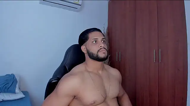 Snapshot of Pier_Simons chatting on April 11, 2026, 12:20 pm Pier Simons online show from April 11, 2026, 12:20 pm