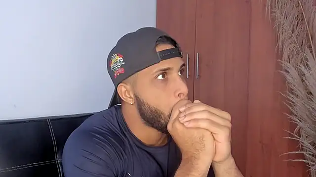 Pier Simons online show from November 12, 2025, 3:38 pm