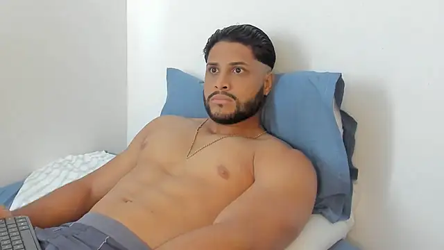 Snapshot of Pier_Simons chatting on March 8, 2026, 1:47 pm Pier Simons online show from March 8, 2026, 1:47 pm