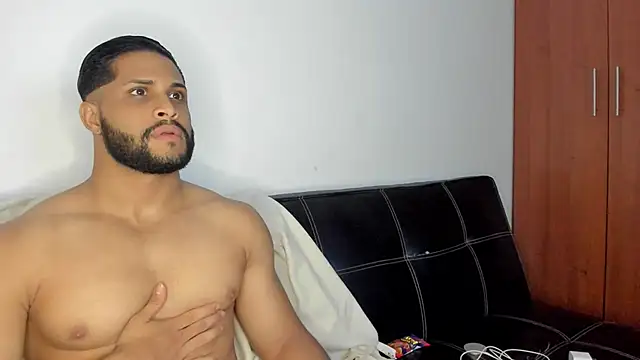 Snapshot of Pier_Simons chatting on February 3, 2026, 5:49 am Pier Simons online show from February 3, 2026, 5:49 am