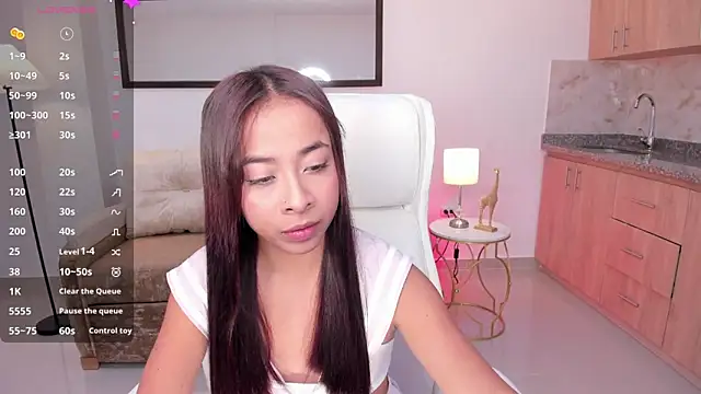 Snapshot of July_Adams chatting on October 4, 2025, 3:52 am July Adams online show from October 4, 2025, 3:52 am