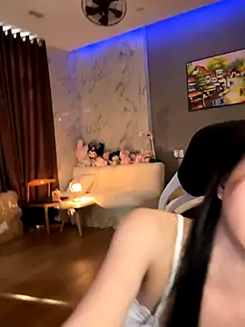 Snapshot of _Meimeibaby_ chatting on September 21, 2025, 7:57 am Meimeibaby online show from September 21, 2025, 7:57 am
