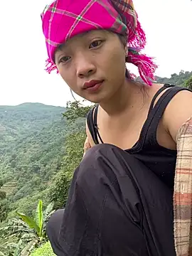 Snapshot of Phayphay77 chatting on November 7, 2025, 12:26 am Phayphay77 online show from November 7, 2025, 12:26 am