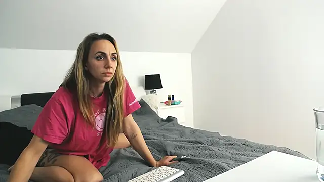 ArabianMalikah online show from March 25, 2026, 9:03 pm