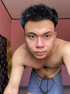 JerichoGutierez online show from May 18, 2026, 6:07 am