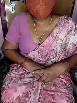 Jessi 25 online show from October 25, 2025, 10:47 am