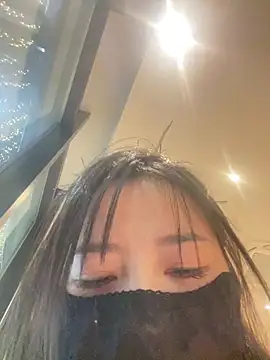 xiao-mo520 online show from December 2, 2025, 12:51 pm