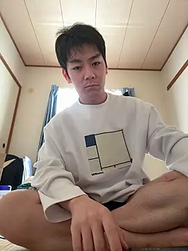 suzaku1229 online show from April 19, 2026, 3:07 am