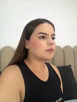 Snapshot of LanaCavendish chatting on October 1, 2025, 1:59 pm LanaCavendish online show from October 1, 2025, 1:59 pm