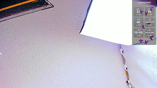 antoneella jones online show from December 18, 2025, 12:42 pm