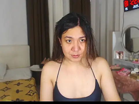 Snapshot of stellahugeX chatting on April 19, 2026, 2:56 am stellahugeX online show from April 19, 2026, 2:56 am