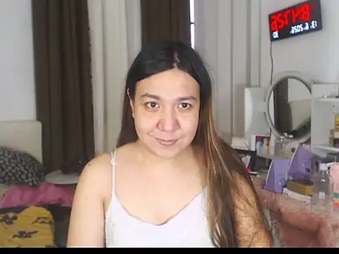 stellahugeX online show from June 13, 2026, 12:52 am