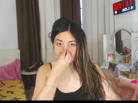 Snapshot of stellahugeX chatting on May 19, 2026, 3:13 am stellahugeX online show from May 19, 2026, 3:13 am