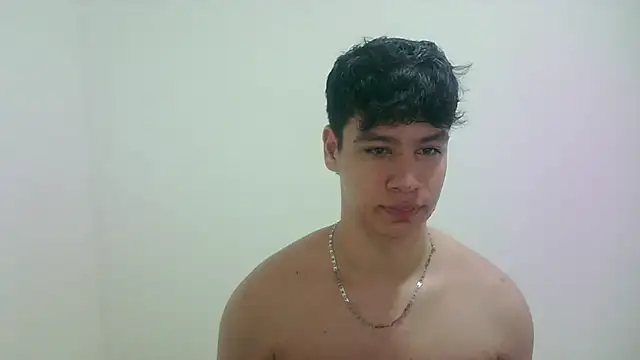 Snapshot of zeus_181 chatting on February 19, 2026, 5:48 am zeus 181 online show from February 19, 2026, 5:48 am