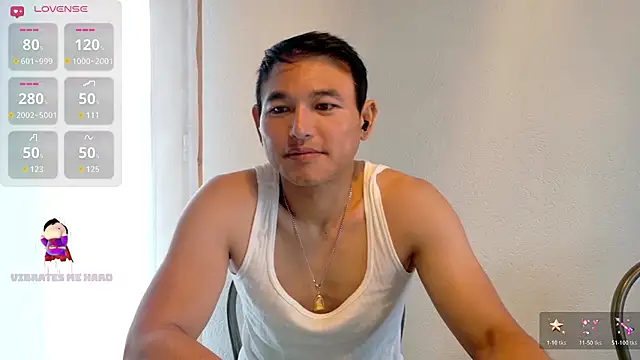 Snapshot of AsianBoy_WhiteDaddy chatting on June 5, 2026, 5:45 am AsianBoy WhiteDaddy online show from June 5, 2026, 5:45 am