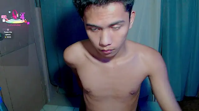 Snapshot of Demure_Asian143 chatting on January 16, 2026, 8:57 pm Demure Asian143 online show from January 16, 2026, 8:57 pm