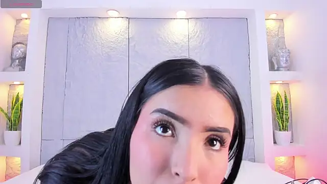 Snapshot of LovelyEyesx chatting on April 10, 2026, 5:09 pm LovelyEyesx online show from April 10, 2026, 5:09 pm