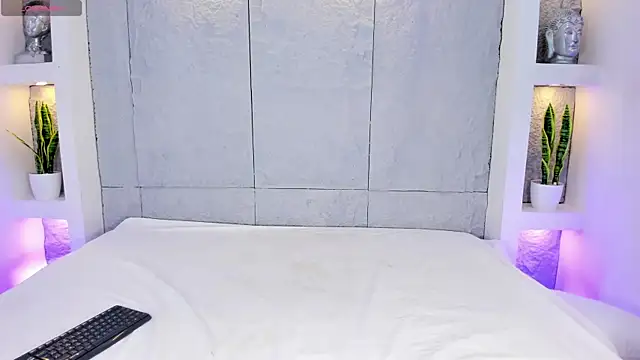 Snapshot of LovelyEyesx chatting on March 24, 2026, 5:02 pm LovelyEyesx online show from March 24, 2026, 5:02 pm