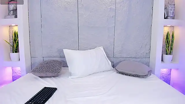 Snapshot of LovelyEyesx chatting on March 29, 2026, 11:56 am LovelyEyesx online show from March 29, 2026, 11:56 am