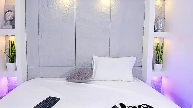 Snapshot of LovelyEyesx chatting on March 30, 2026, 5:03 pm LovelyEyesx online show from March 30, 2026, 5:03 pm