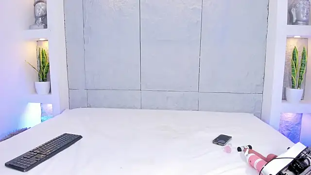 Snapshot of LovelyEyesx chatting on March 20, 2026, 5:03 pm LovelyEyesx online show from March 20, 2026, 5:03 pm