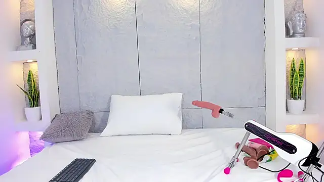 Snapshot of LovelyEyesx chatting on March 13, 2026, 5:07 pm LovelyEyesx online show from March 13, 2026, 5:07 pm