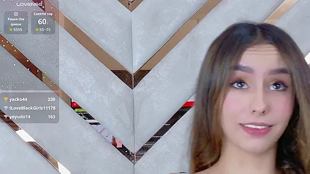 Sarah-Grace online show from June 15, 2026, 3:51 am