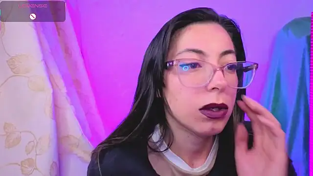 Miranda sexlove  online show from February 11, 2026, 6:02 am