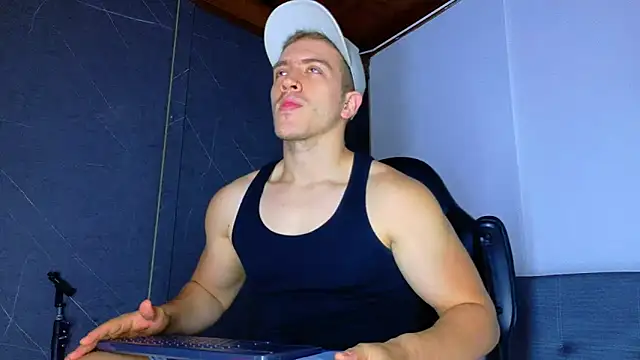 ALANNFERRER online show from February 16, 2026, 10:14 am