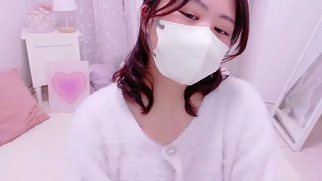 SATOMI xo online show from November 25, 2025, 5:02 pm