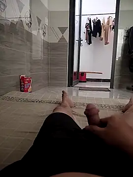 Snapshot of Tan32_11 chatting on February 24, 2026, 3:07 am Tan32 11 online show from February 24, 2026, 3:07 am