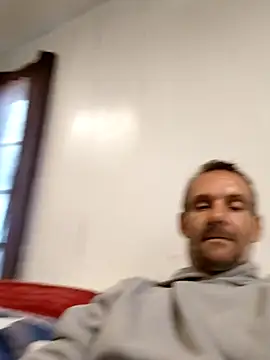 Hungwell1515 online show from November 10, 2025, 2:22 pm