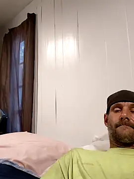 Snapshot of Hungwell1515 chatting on March 12, 2026, 11:20 pm Hungwell1515 online show from March 12, 2026, 11:20 pm