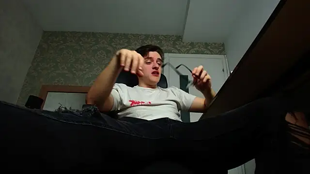 FelixStarkk online show from October 31, 2025, 5:37 am