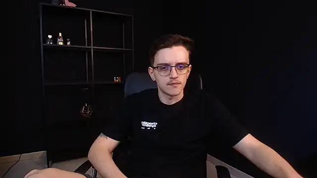 FelixStarkk online show from May 15, 2026, 4:54 am