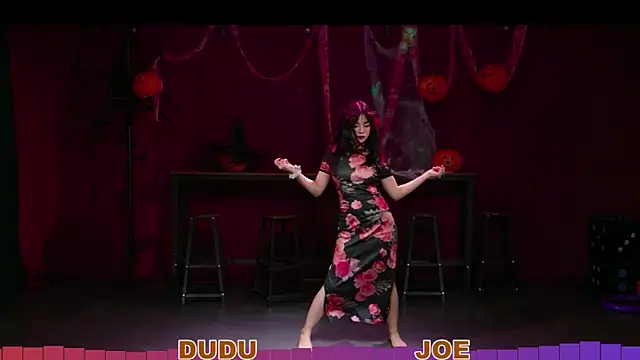 yznt-dudu online show from November 6, 2025, 12:20 pm