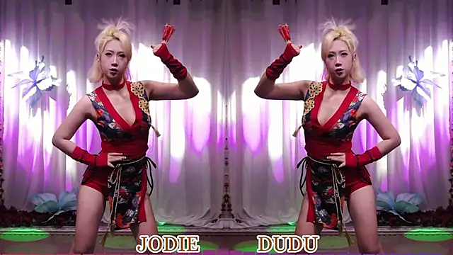 yznt-dudu online show from May 12, 2026, 2:52 am