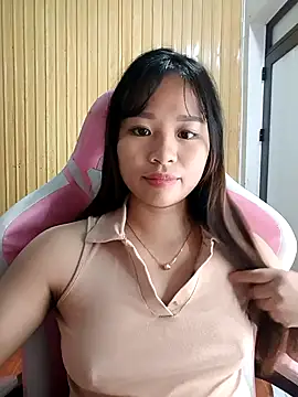 Snapshot of Na_na90 chatting on October 31, 2025, 12:40 am Na na90 online show from October 31, 2025, 12:40 am