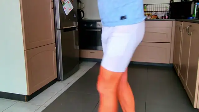 BRIANSILK77 online show from April 21, 2026, 7:37 am