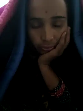 Snapshot of Hot_raaani chatting on December 22, 2025, 2:39 pm Hot raaani online show from December 22, 2025, 2:39 pm