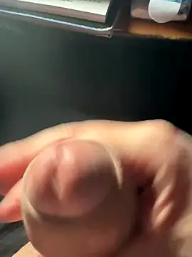 yesoui online show from December 3, 2025, 4:28 pm