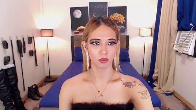 PreciousAmore online show from December 17, 2025, 2:05 am