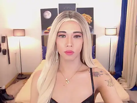 PreciousAmore online show from November 10, 2025, 9:25 am