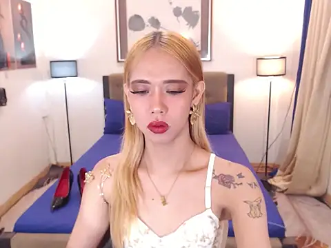 PreciousAmore online show from May 14, 2026, 2:08 am
