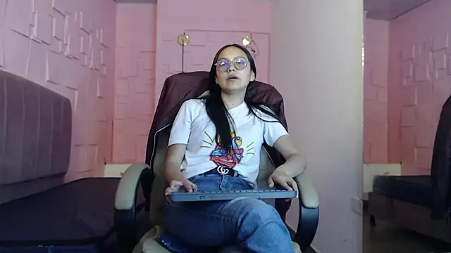 Snapshot of katalina07_1 chatting on March 29, 2026, 8:10 pm katalina07 1 online show from March 29, 2026, 8:10 pm