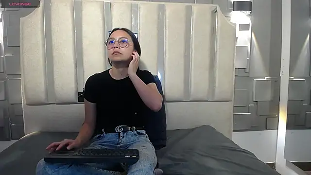 Snapshot of katalina07_1 chatting on March 12, 2026, 2:21 pm katalina07 1 online show from March 12, 2026, 2:21 pm