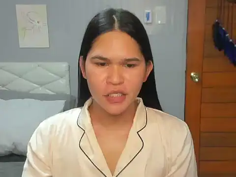 Snapshot of AlianaBlair chatting on September 24, 2025, 1:50 pm AlianaBlair online show from September 24, 2025, 1:50 pm