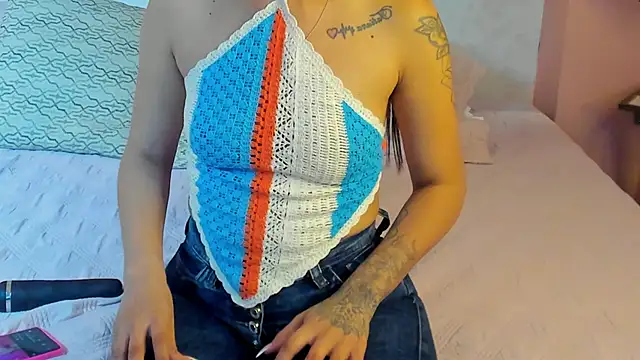 Emilly Beaumont online show from September 18, 2025, 1:25 pm